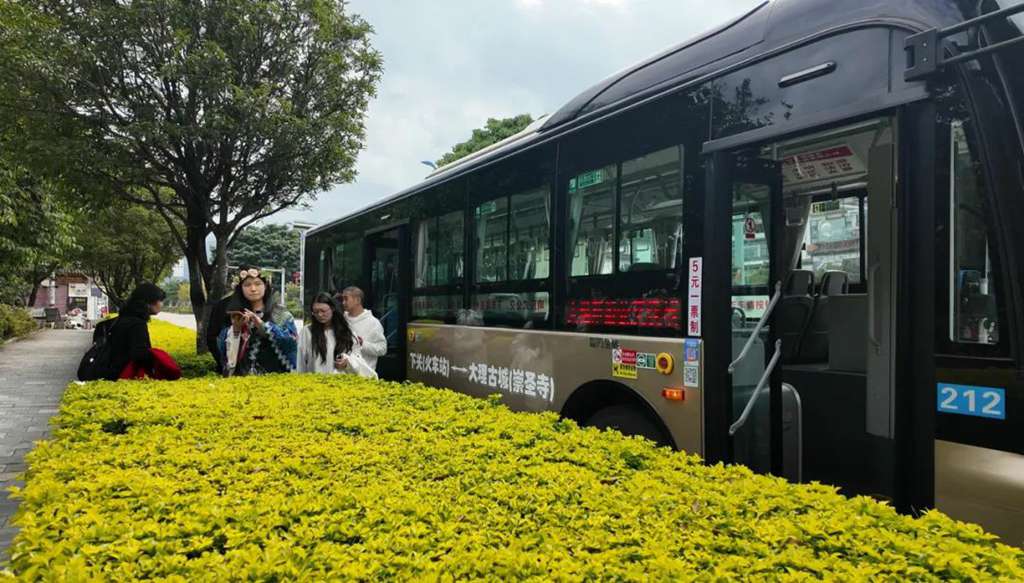 大理公交批量引入金旅川流和北极星,赋能城市美好出行 - 第6张 - 提加商用车网 大理公交批量引入金旅川流和北极星,赋能城市美好出行 - 第6张