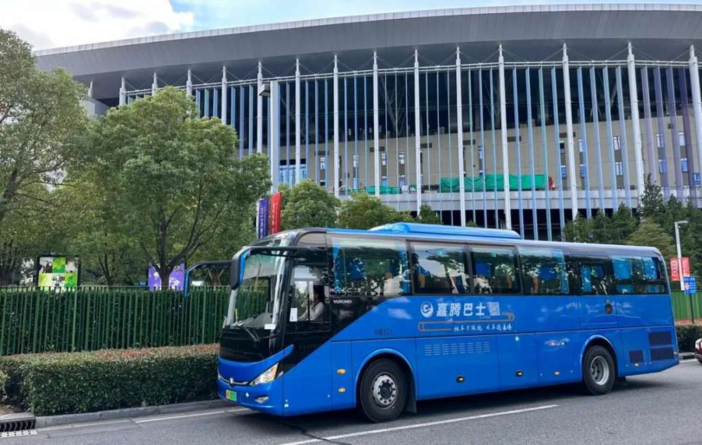 服务七载,“宇”时俱进丨宇通客车携多款车型实力护航进博会 - 第7张 - 提加商用车网 服务七载,“宇”时俱进丨宇通客车携多款车型实力护航进博会 - 第7张