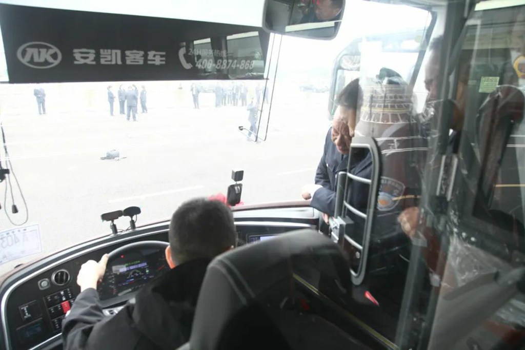 安凯N系定制公交助企惠民,温暖“上新” - 第7张 - 提加商用车网 安凯N系定制公交助企惠民,温暖“上新” - 第7张