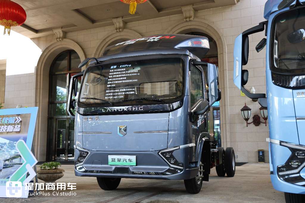 国内最强电动4米2?来看这款135度电+博世200kw电机的蓝擎EHPRO - 第1张 - 提加商用车网 国内最强电动4米2?来看这款135度电+博世200kw电机的蓝擎EHPRO - 第1张