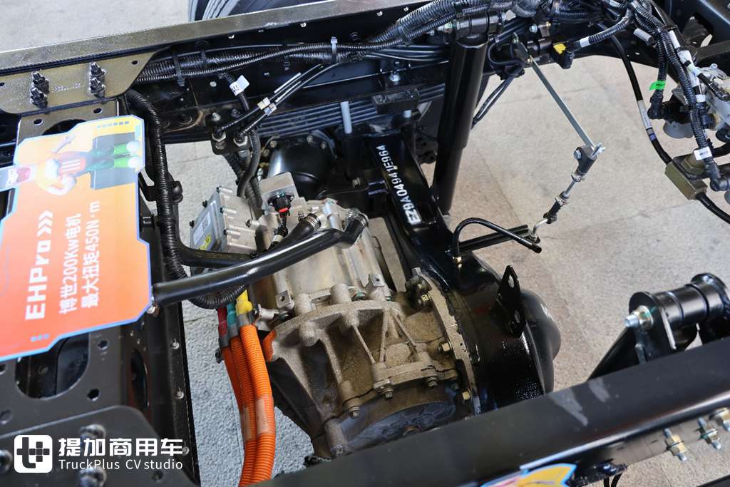 国内最强电动4米2?来看这款135度电+博世200kw电机的蓝擎EHPRO - 第7张 - 提加商用车网 国内最强电动4米2?来看这款135度电+博世200kw电机的蓝擎EHPRO - 第7张