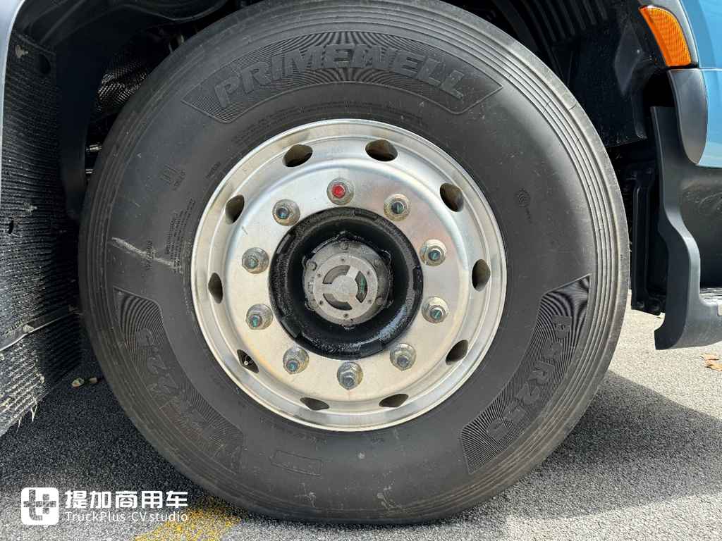 LNG与CNG都能加!乘龙H7 PRO双燃料牵引车亮点多多 - 第16张 - 提加商用车网 LNG与CNG都能加!乘龙H7 PRO双燃料牵引车亮点多多 - 第16张