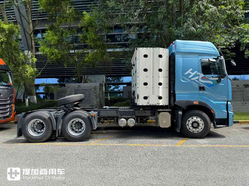 LNG与CNG都能加!乘龙H7 PRO双燃料牵引车亮点多多 - 第17张 - 提加商用车网 LNG与CNG都能加!乘龙H7 PRO双燃料牵引车亮点多多 - 第17张