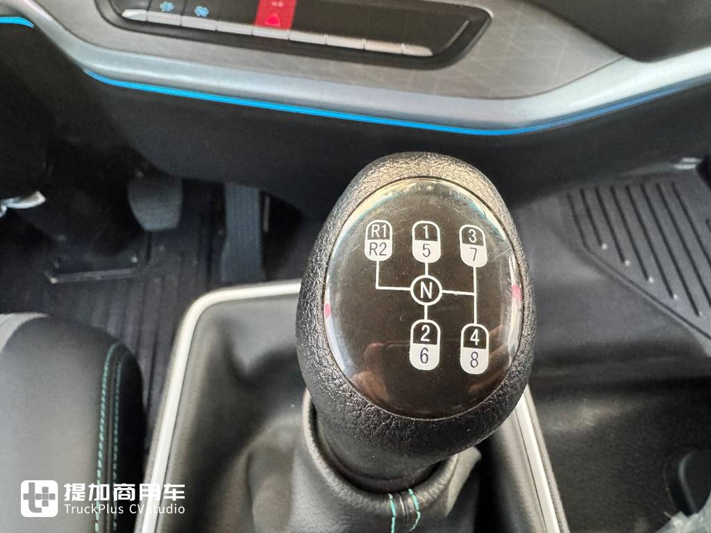 国产轻卡也开始欧洲化?大空间强动力,重汽全新一代豪沃悍将Pro轻卡实拍 - 第17张 - 提加商用车网 国产轻卡也开始欧洲化?大空间强动力,重汽全新一代豪沃悍将Pro轻卡实拍 - 第17张