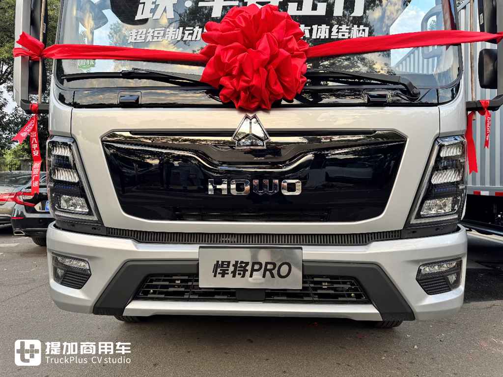 国产轻卡也开始欧洲化?大空间强动力,重汽全新一代豪沃悍将Pro轻卡实拍 - 第2张 - 提加商用车网 国产轻卡也开始欧洲化?大空间强动力,重汽全新一代豪沃悍将Pro轻卡实拍 - 第2张