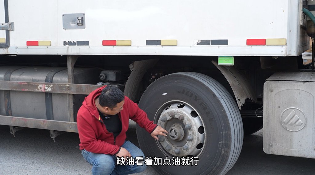 欧曼谭师傅:70万公里高效运营,康迈轮端省时省心 - 第3张 - 提加商用车网 欧曼谭师傅:70万公里高效运营,康迈轮端省时省心 - 第3张