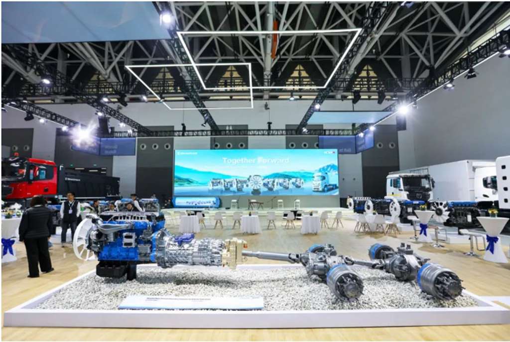 创新引擎 声震全球丨潍柴多元新品震撼发布,打造出海新优势 - 第2张 - 提加商用车网 创新引擎 声震全球丨潍柴多元新品震撼发布,打造出海新优势 - 第2张