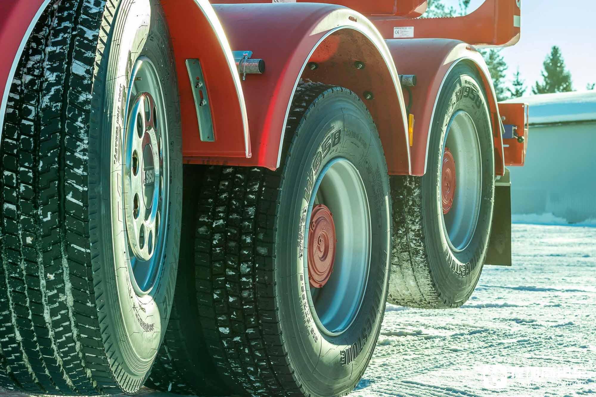 来自芬兰的极地卡车,奔驰Arocs同款平台,西苏Polar木材运输车实拍 - 第12张 - 提加商用车网 来自芬兰的极地卡车,奔驰Arocs同款平台,西苏Polar木材运输车实拍 - 第12张