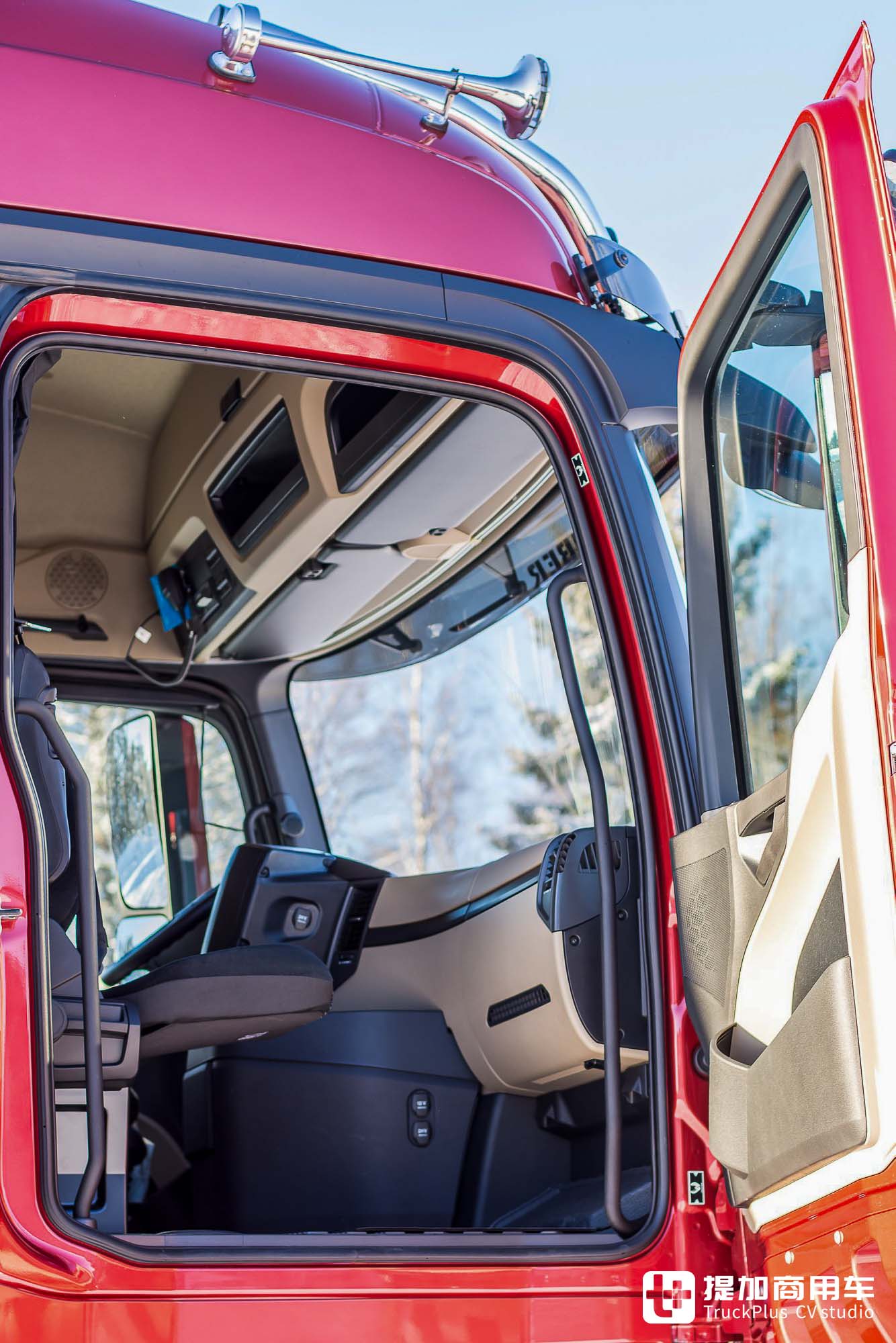 来自芬兰的极地卡车,奔驰Arocs同款平台,西苏Polar木材运输车实拍 - 第17张 - 提加商用车网 来自芬兰的极地卡车,奔驰Arocs同款平台,西苏Polar木材运输车实拍 - 第17张