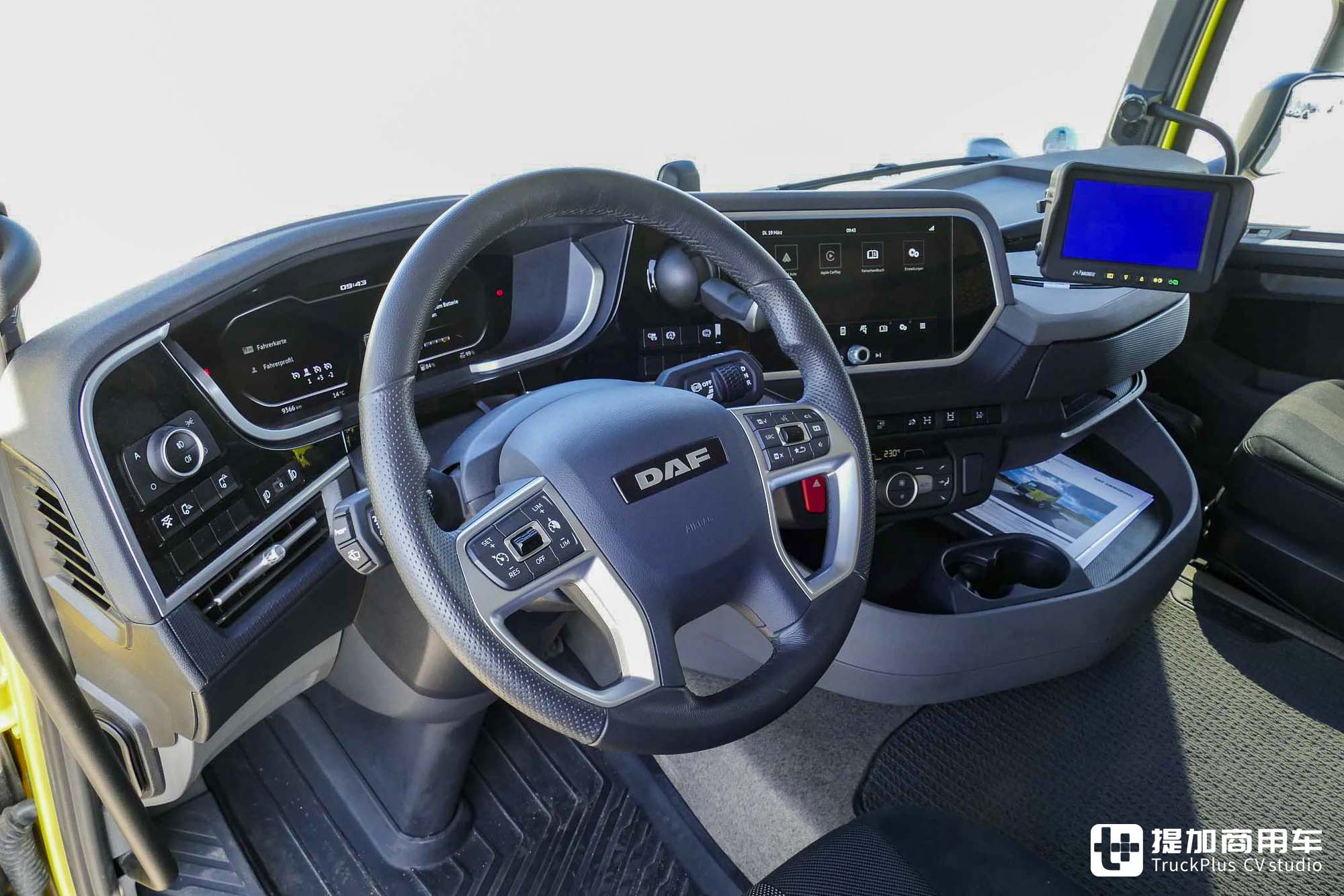 4x2秒变4x4全驱,静液压驱动下工地利器,达夫XFC工程牵引车实拍 - 第18张 - 提加商用车网 4x2秒变4x4全驱,静液压驱动下工地利器,达夫XFC工程牵引车实拍 - 第18张