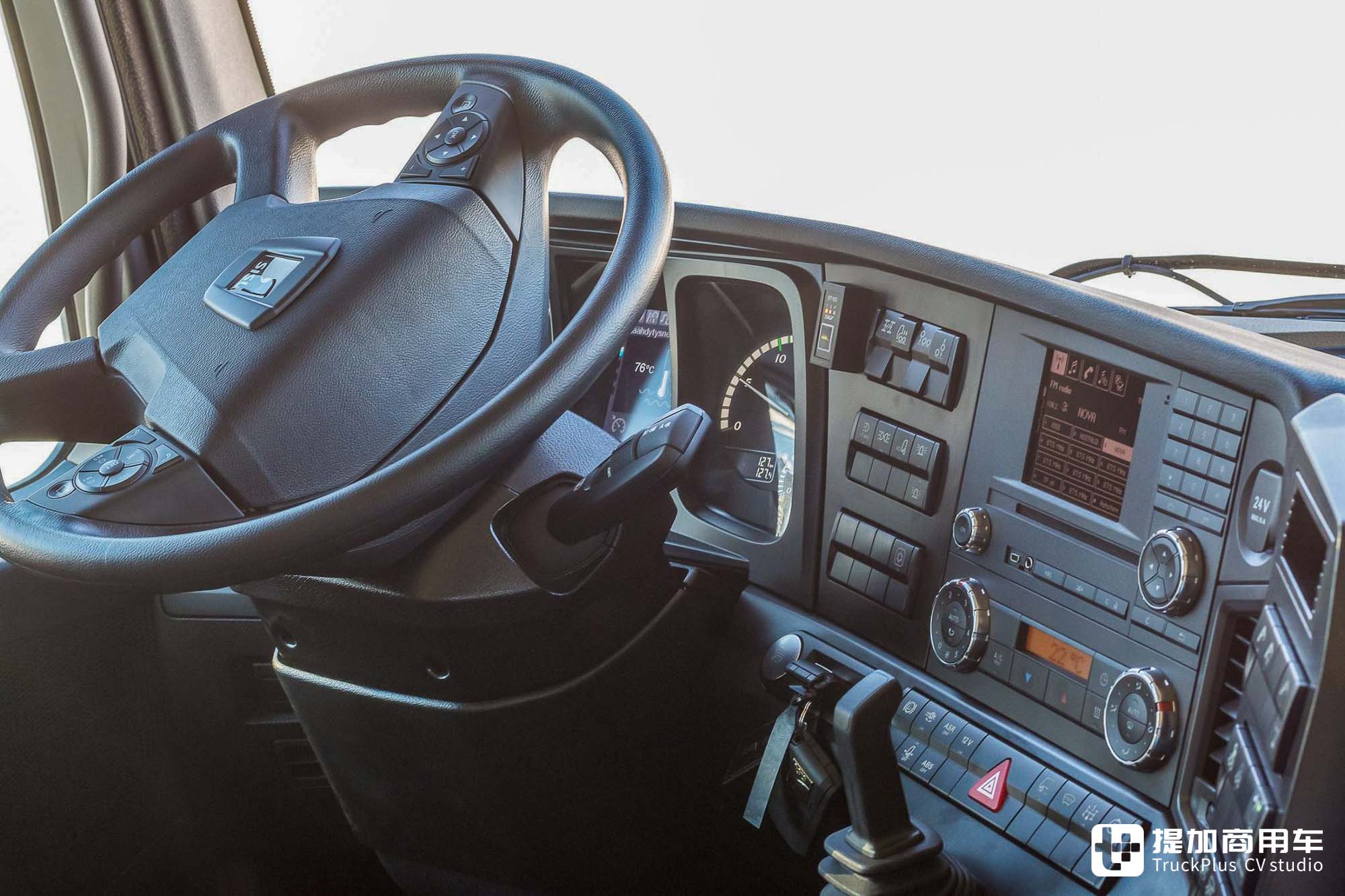 来自芬兰的极地卡车,奔驰Arocs同款平台,西苏Polar木材运输车实拍 - 第19张 - 提加商用车网 来自芬兰的极地卡车,奔驰Arocs同款平台,西苏Polar木材运输车实拍 - 第19张