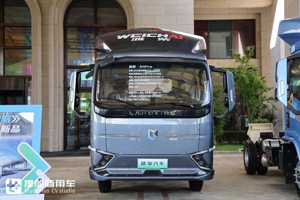 国内最强电动4米2?来看这款135度电+博世200kw电机的蓝擎EHPRO - 第10张 - 提加商用车网 国内最强电动4米2?来看这款135度电+博世200kw电机的蓝擎EHPRO - 第10张