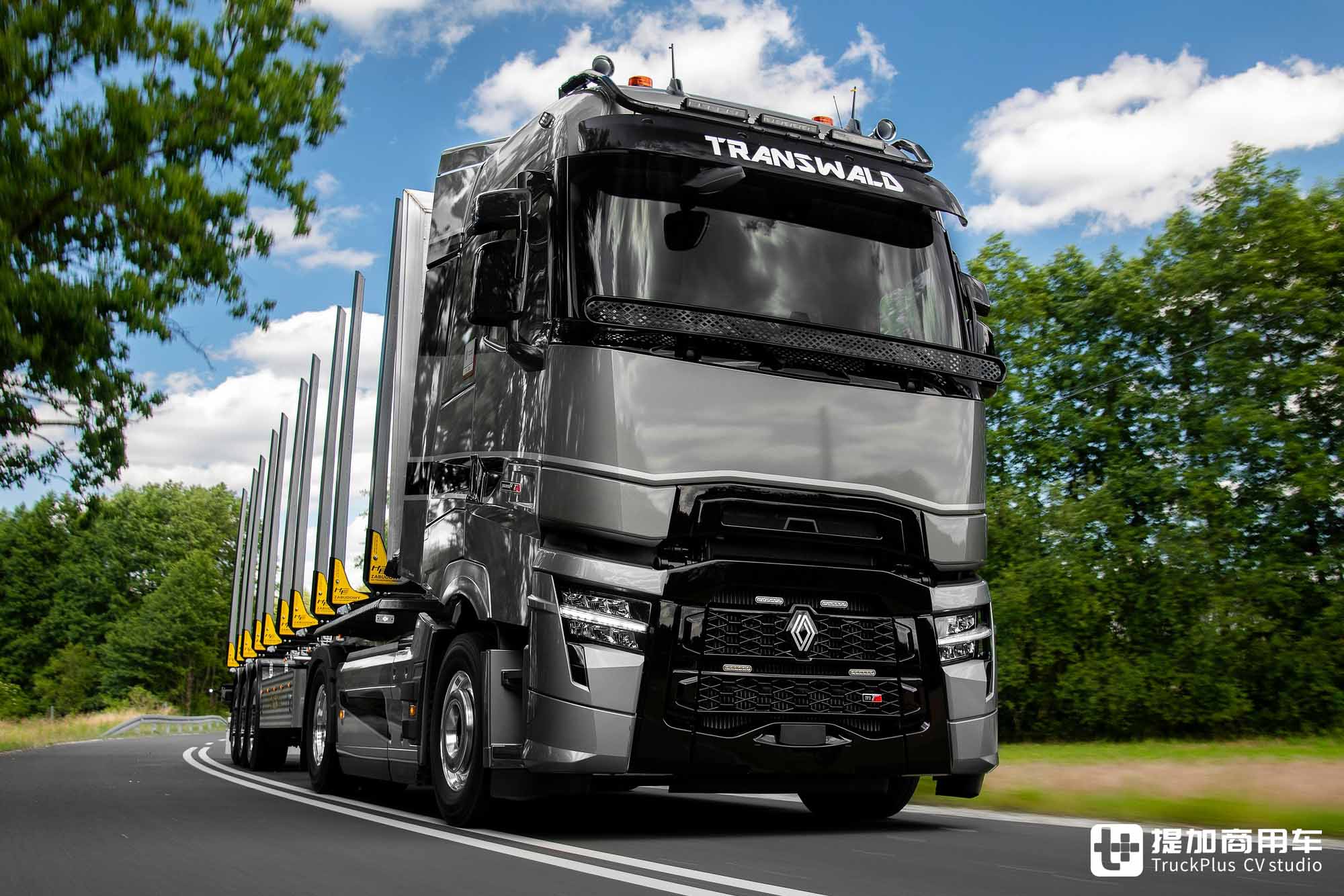 涡轮复合发动机,法式浪漫设计,顶配雷诺T-High牵引车用来拉木头 - 第6张 - 提加商用车网 涡轮复合发动机,法式浪漫设计,顶配雷诺T-High牵引车用来拉木头 - 第6张