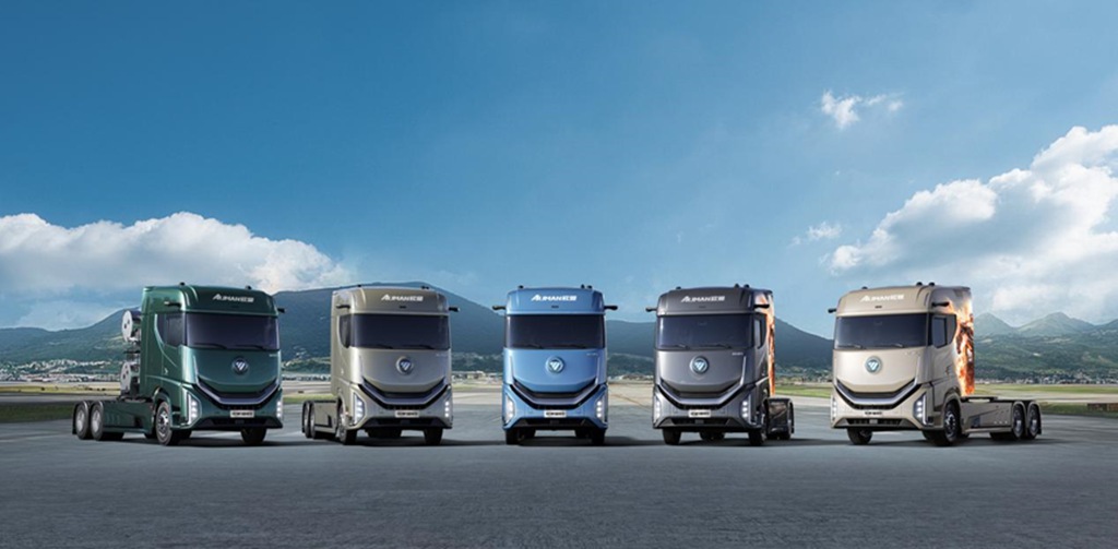 打造差异化产品矩阵 满足全场景运输需求!欧曼银河重新定义世界标准 - 第2张 - 提加商用车网 打造差异化产品矩阵 满足全场景运输需求!欧曼银河重新定义世界标准 - 第2张