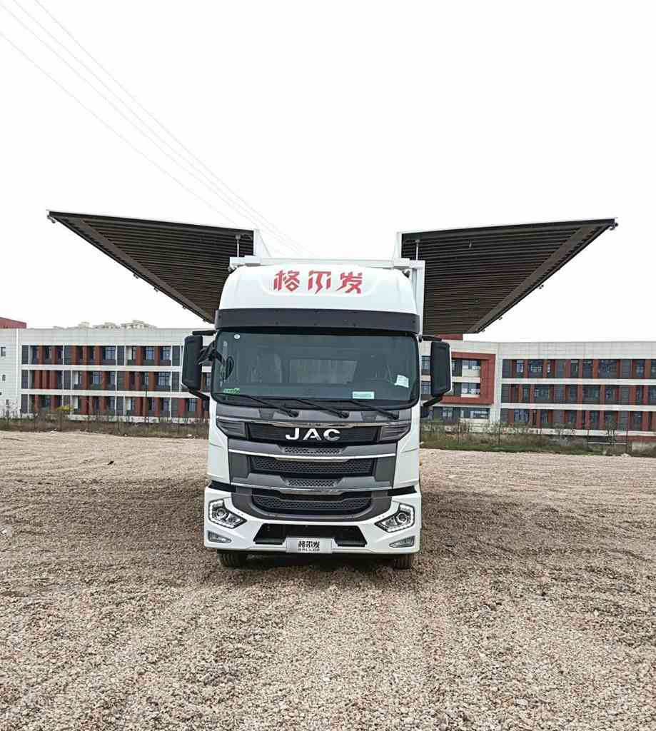 发哥驾到丨飞翼载货车哪家更靠谱?陈老板:必须是江淮格尔发 - 第2张 - 提加商用车网 发哥驾到丨飞翼载货车哪家更靠谱?陈老板:必须是江淮格尔发 - 第2张