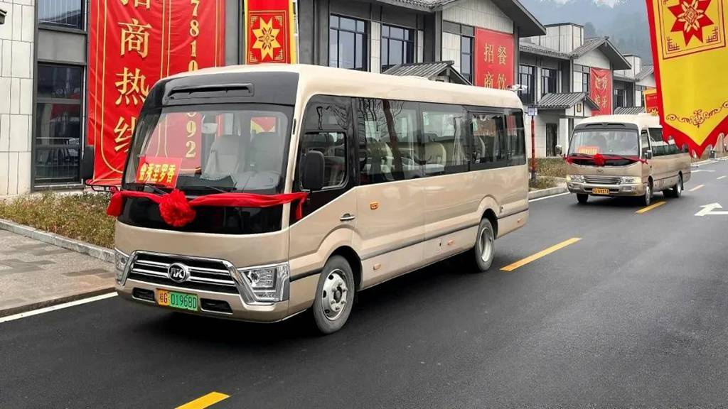 村村通,路路顺!安凯客车助力广西金秀畅达内外 - 第2张 - 提加商用车网 村村通,路路顺!安凯客车助力广西金秀畅达内外 - 第2张