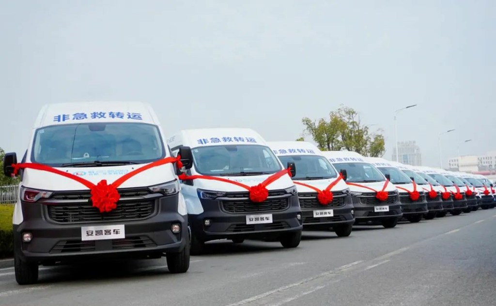 护航有“医”靠,转运更高效!安凯H6助力转运加速度! - 第2张 - 提加商用车网 护航有“医”靠,转运更高效!安凯H6助力转运加速度! - 第2张