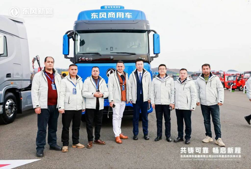 劲燃X9 畅启新程 | 新一代东风畅行X9荣耀上市! - 第15张 - 提加商用车网 劲燃X9 畅启新程 | 新一代东风畅行X9荣耀上市! - 第15张