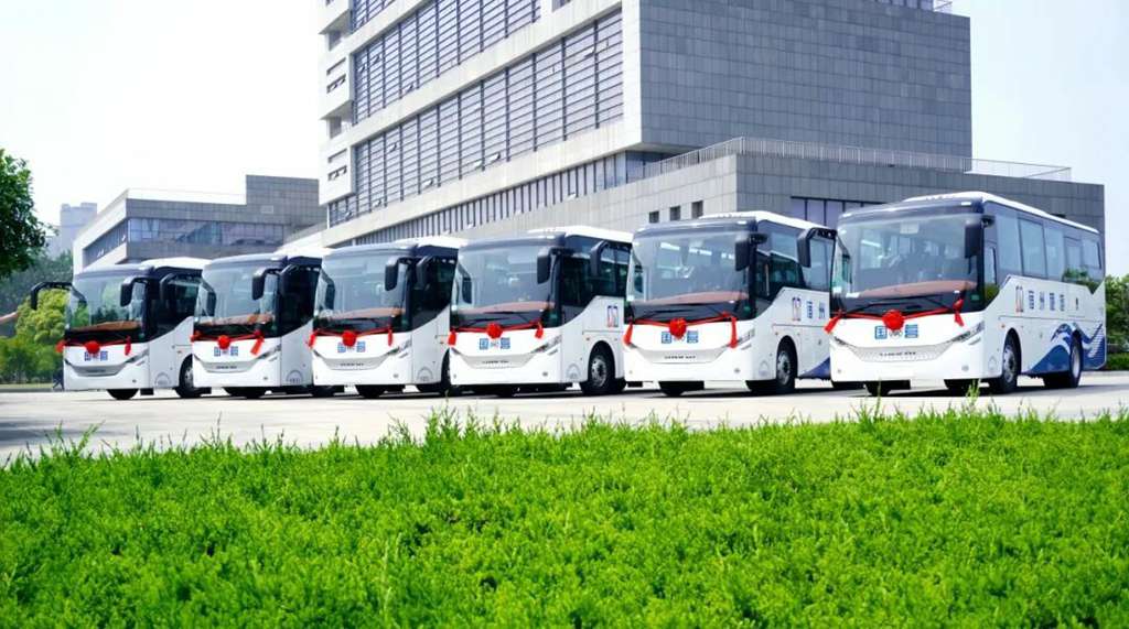 冰雪经济“再升腾” 安凯客车助力冬季旅游“热起来” - 第3张 - 提加商用车网 冰雪经济“再升腾” 安凯客车助力冬季旅游“热起来” - 第3张