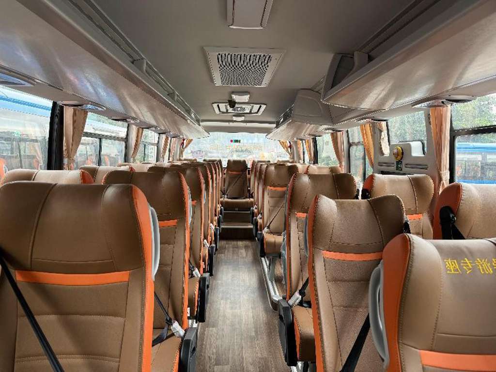 助推县域客运转型升级!苏州金龙新V系客车“试水”合江县 - 第5张 - 提加商用车网 助推县域客运转型升级!苏州金龙新V系客车“试水”合江县 - 第5张