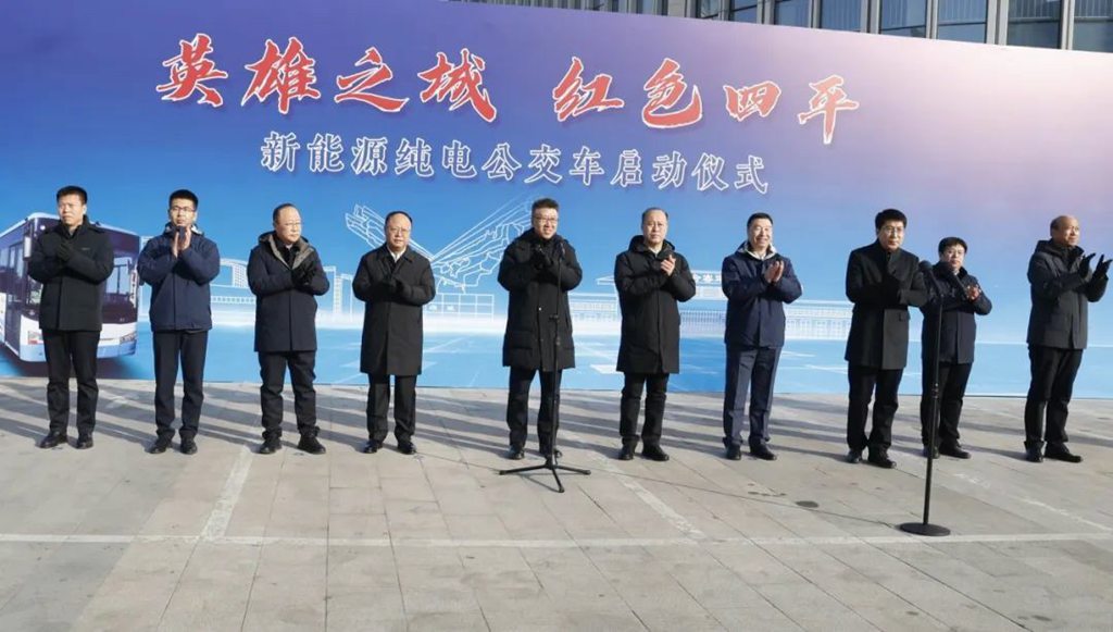 一汽解放100辆新能源纯电公交车正式交付四平市公交集团 - 第1张 - 提加商用车网 一汽解放100辆新能源纯电公交车正式交付四平市公交集团 - 第1张