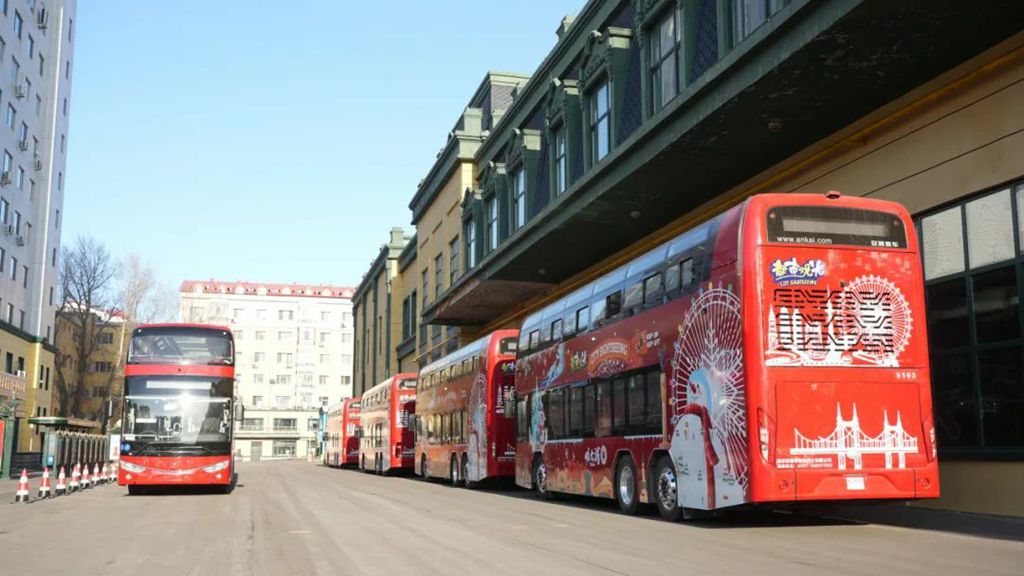 冰雪经济“再升腾” 安凯客车助力冬季旅游“热起来” - 第4张 - 提加商用车网 冰雪经济“再升腾” 安凯客车助力冬季旅游“热起来” - 第4张