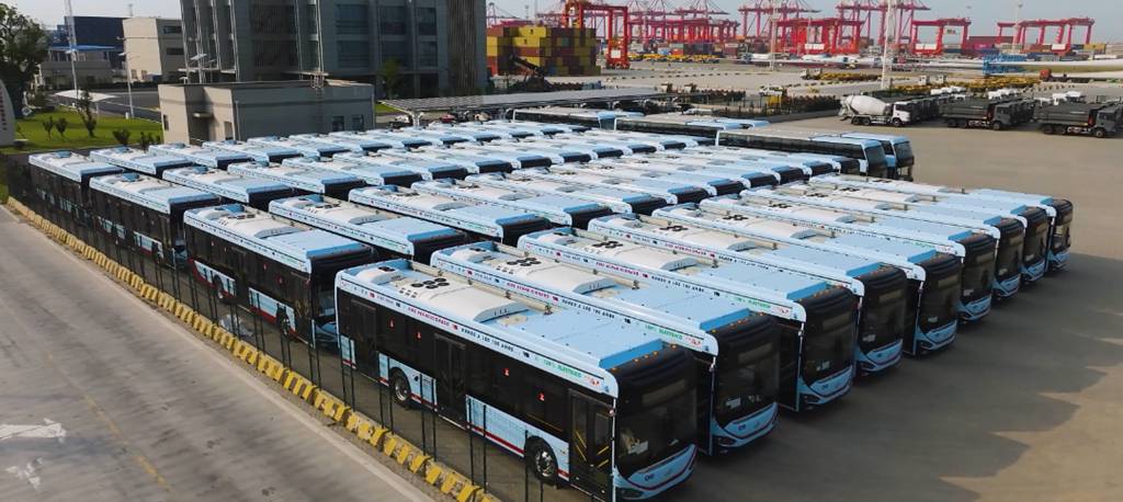 国际大单+1!乌拉圭总统见证苏州金龙批量纯电公交交付 - 第6张 - 提加商用车网 国际大单+1!乌拉圭总统见证苏州金龙批量纯电公交交付 - 第6张