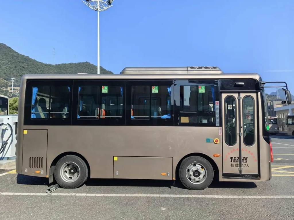 秀水千岛,向绿而兴!安凯客车助力淳安城乡交通一体化 - 第7张 - 提加商用车网 秀水千岛,向绿而兴!安凯客车助力淳安城乡交通一体化 - 第7张