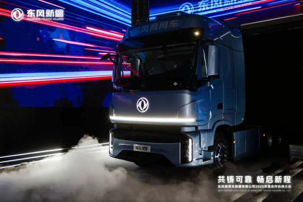 劲燃X9 畅启新程 | 新一代东风畅行X9荣耀上市! - 第6张 - 提加商用车网 劲燃X9 畅启新程 | 新一代东风畅行X9荣耀上市! - 第6张