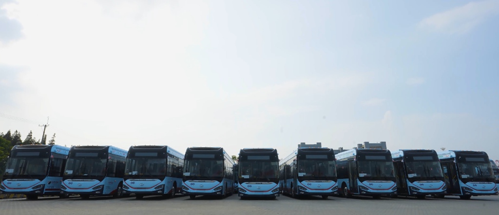 国际大单+1!乌拉圭总统见证苏州金龙批量纯电公交交付 - 第7张 - 提加商用车网 国际大单+1!乌拉圭总统见证苏州金龙批量纯电公交交付 - 第7张