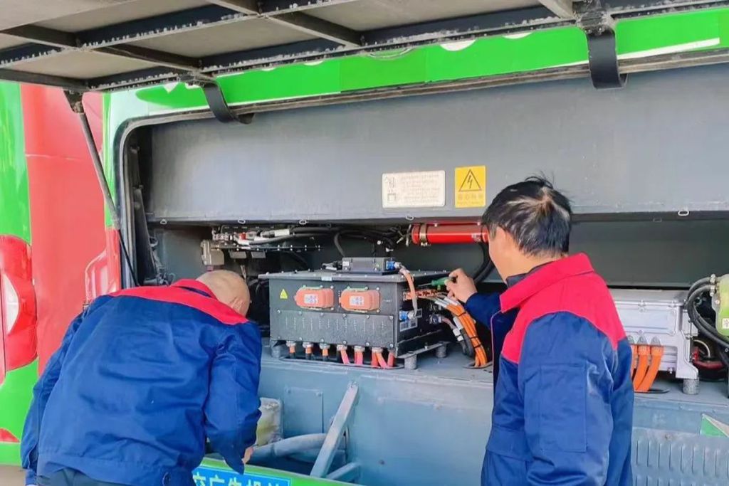 冰雪经济“再升腾” 安凯客车助力冬季旅游“热起来” - 第7张 - 提加商用车网 冰雪经济“再升腾” 安凯客车助力冬季旅游“热起来” - 第7张