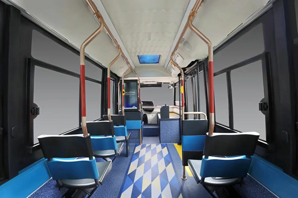 微循环走红大都市 “网红巴士”金旅星辰诠释小车大作为 - 第6张 - 提加商用车网 微循环走红大都市 “网红巴士”金旅星辰诠释小车大作为 - 第6张