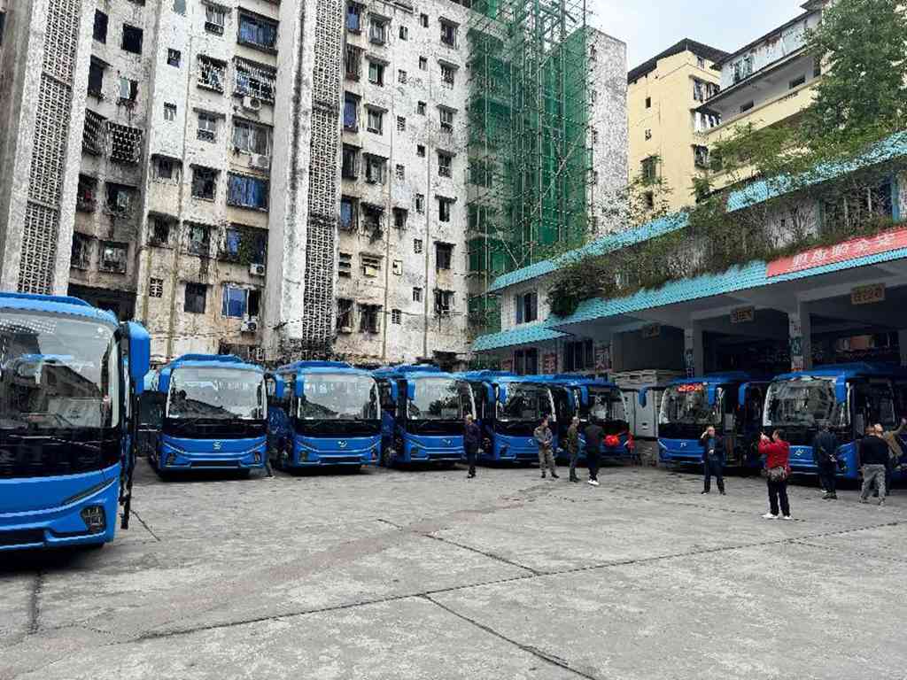 助推县域客运转型升级!苏州金龙新V系客车“试水”合江县 - 第2张 - 提加商用车网 助推县域客运转型升级!苏州金龙新V系客车“试水”合江县 - 第2张