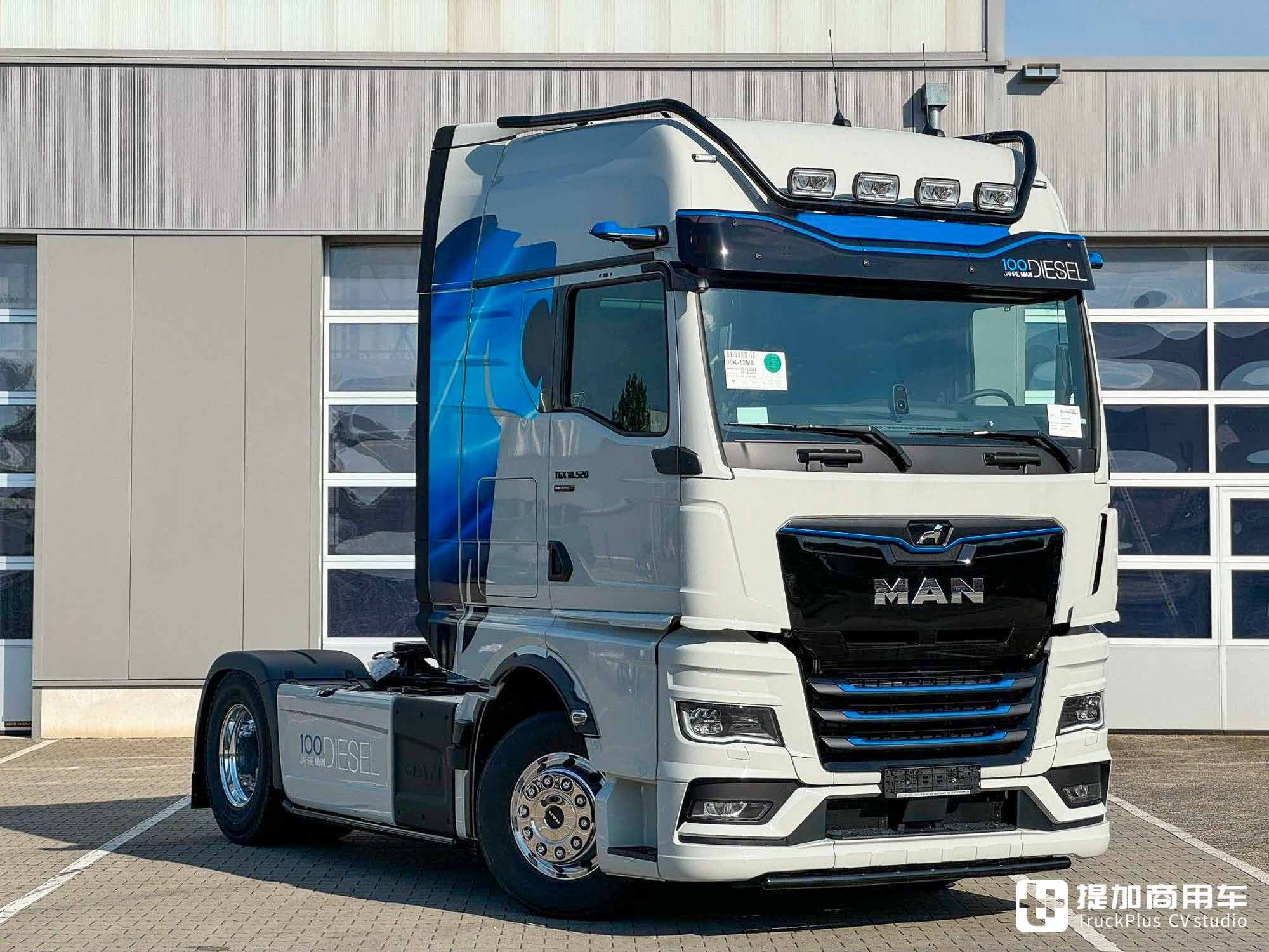 纪念柴油直喷发动机诞生一百周年,曼恩TGX百年柴油特别版车型实拍 - 第23张 - 提加商用车网 纪念柴油直喷发动机诞生一百周年,曼恩TGX百年柴油特别版车型实拍 - 第23张