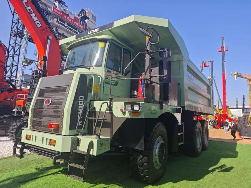 发力工程机械,注入绿色动能——bauma CHINA 2024上海宝马展上的微宏“芯”能量 - 第1张 - 提加商用车网 发力工程机械,注入绿色动能——bauma CHINA 2024上海宝马展上的微宏“芯”能量 - 第1张