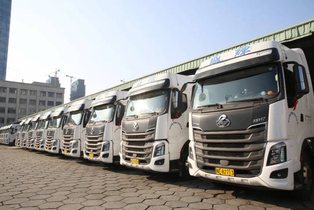 20台车,年省21万元,乘龙H7成物流车队节油最优解 - 第1张 - 提加商用车网 20台车,年省21万元,乘龙H7成物流车队节油最优解 - 第1张