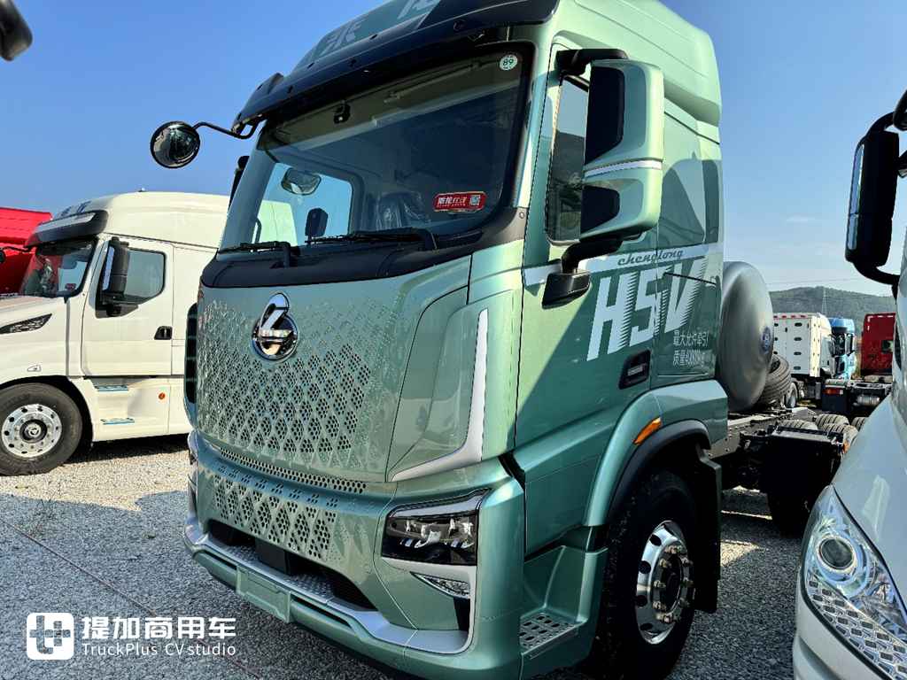 堪称全能,复合运输长途干线都能干!实拍乘龙H5V 540马力天然气牵引车 - 第15张 - 提加商用车网 堪称全能,复合运输长途干线都能干!实拍乘龙H5V 540马力天然气牵引车 - 第15张
