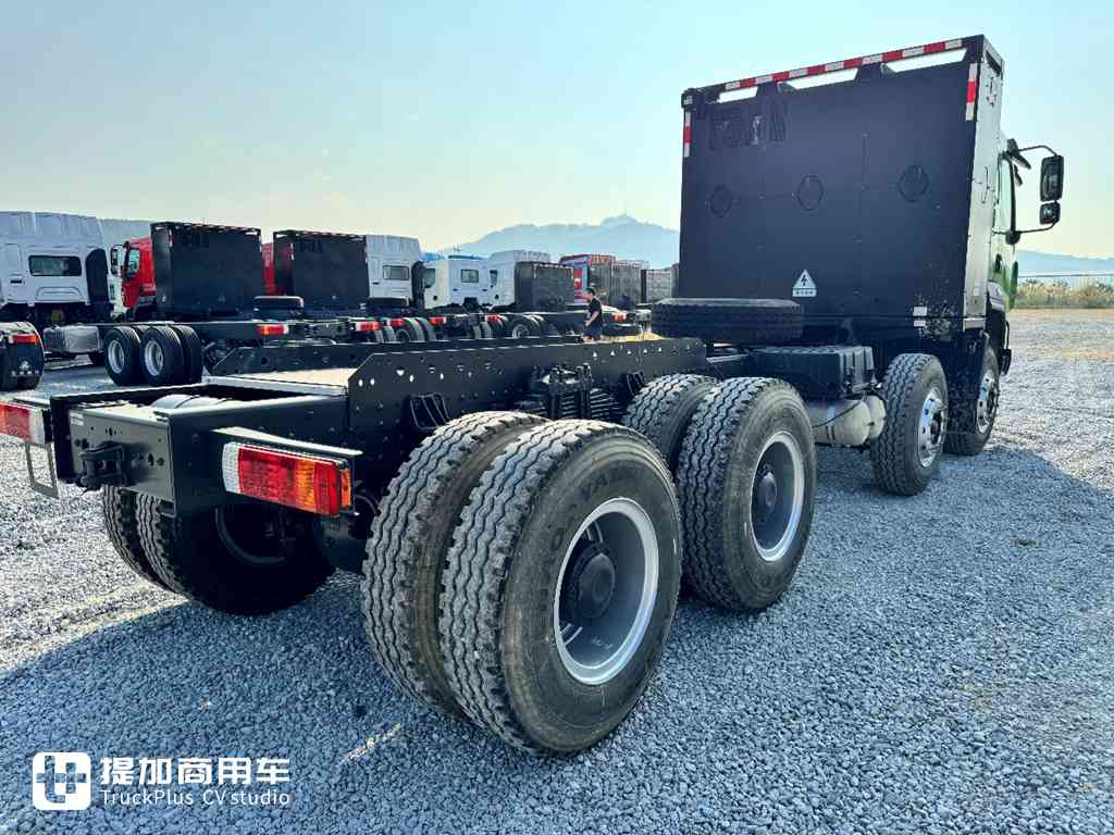 3分钟快速换电,硬核底盘配置,乘龙H5换电渣土车实拍 - 第18张 - 提加商用车网 3分钟快速换电,硬核底盘配置,乘龙H5换电渣土车实拍 - 第18张