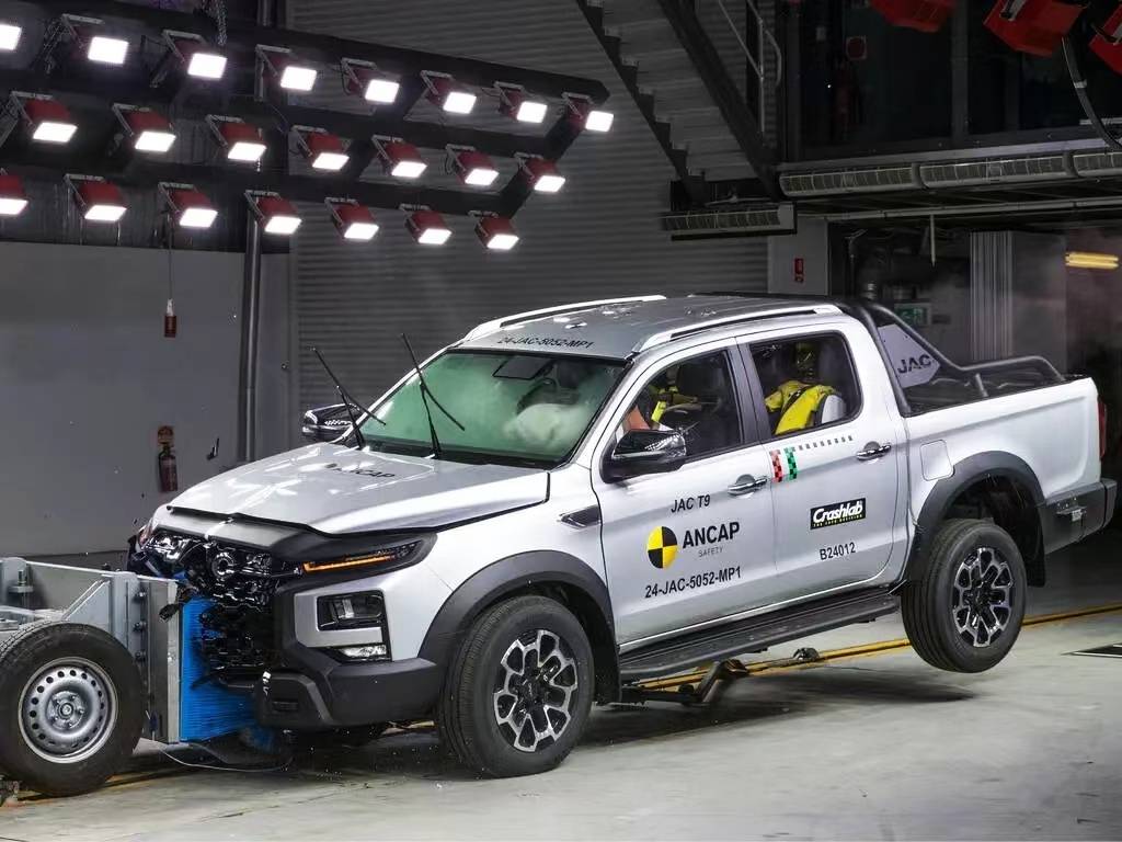 全新悍途:是澳洲ANCAP五星安全皮卡,更是国内国际“双第一” - 第2张 - 提加商用车网 全新悍途:是澳洲ANCAP五星安全皮卡,更是国内国际“双第一” - 第2张