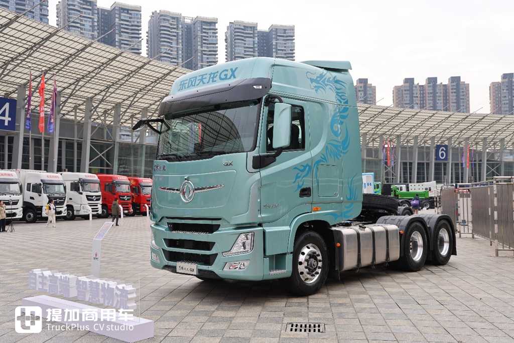 第六代车型即将来袭,东风商用车2025合作伙伴大会现场展车真多,都有哪些亮点配置? - 第2张 - 提加商用车网 第六代车型即将来袭,东风商用车2025合作伙伴大会现场展车真多,都有哪些亮点配置? - 第2张