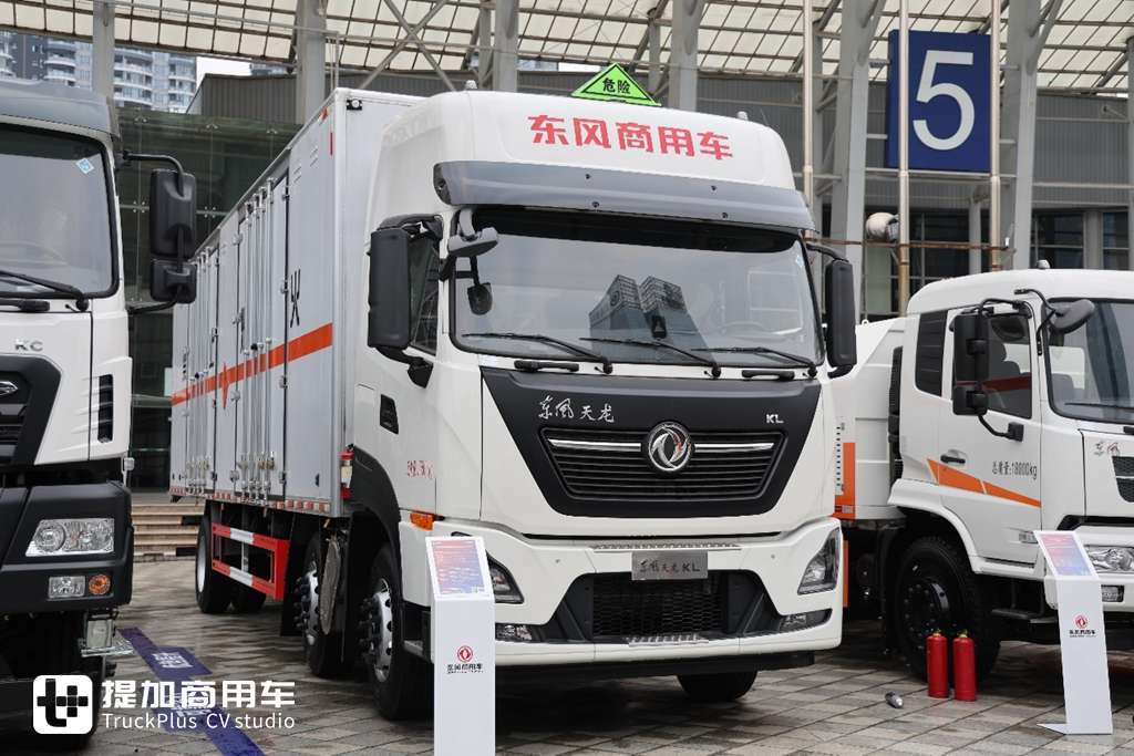 第六代车型即将来袭,东风商用车2025合作伙伴大会现场展车真多,都有哪些亮点配置? - 第26张 - 提加商用车网 第六代车型即将来袭,东风商用车2025合作伙伴大会现场展车真多,都有哪些亮点配置? - 第26张