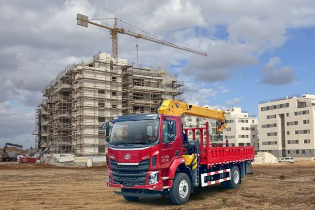 乘龙M3随车吊荣膺专用车市场创富大奖 - 第3张 - 提加商用车网 乘龙M3随车吊荣膺专用车市场创富大奖 - 第3张