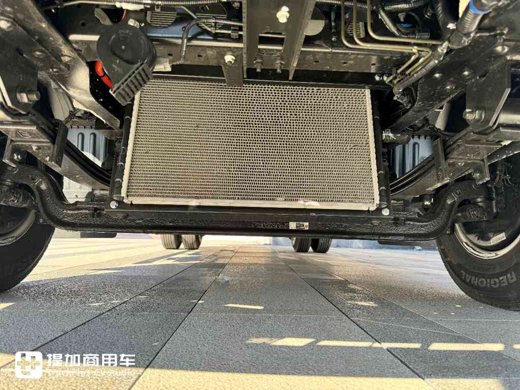 2025款比亚迪T5混动轻卡来袭,都有哪些升级改进?实拍带你好好看看 - 第3张 - 提加商用车网 2025款比亚迪T5混动轻卡来袭,都有哪些升级改进?实拍带你好好看看 - 第3张