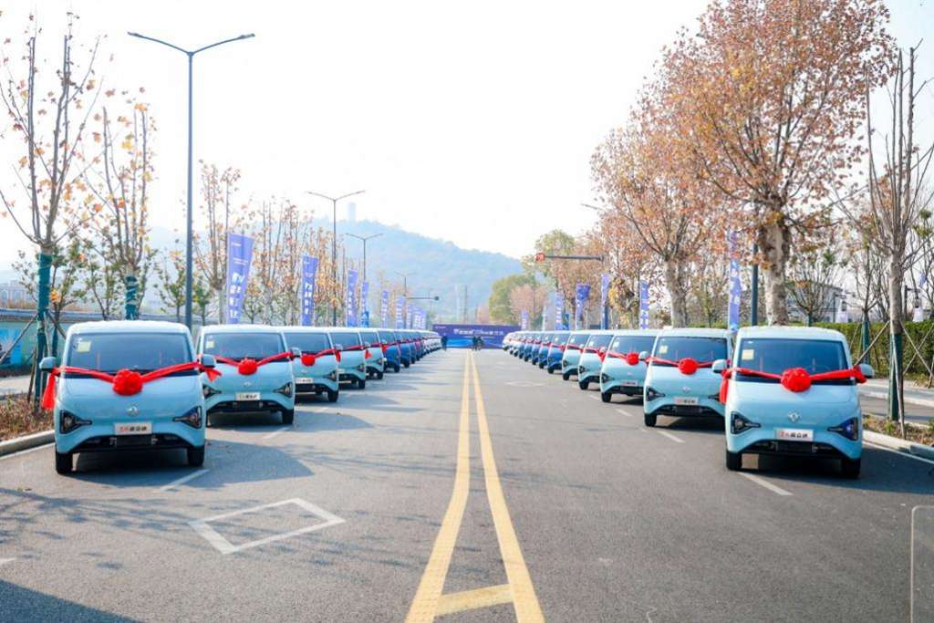 发力新能源,锚定新跃迁——东风股份2025年合作伙伴大会系列报道之(二) - 第3张 - 提加商用车网 发力新能源,锚定新跃迁——东风股份2025年合作伙伴大会系列报道之(二) - 第3张