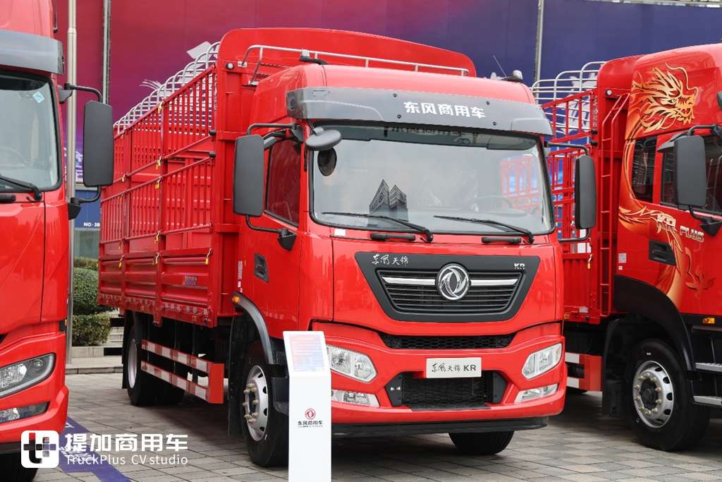 第六代车型即将来袭,东风商用车2025合作伙伴大会现场展车真多,都有哪些亮点配置? - 第31张 - 提加商用车网 第六代车型即将来袭,东风商用车2025合作伙伴大会现场展车真多,都有哪些亮点配置? - 第31张