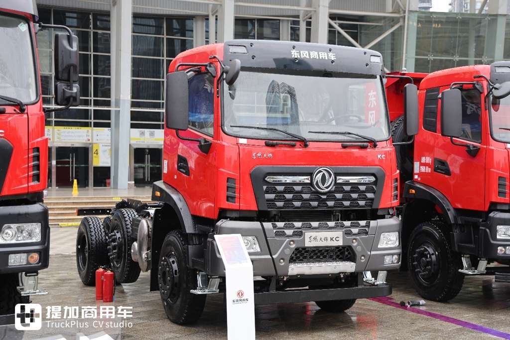 第六代车型即将来袭,东风商用车2025合作伙伴大会现场展车真多,都有哪些亮点配置? - 第36张 - 提加商用车网 第六代车型即将来袭,东风商用车2025合作伙伴大会现场展车真多,都有哪些亮点配置? - 第36张