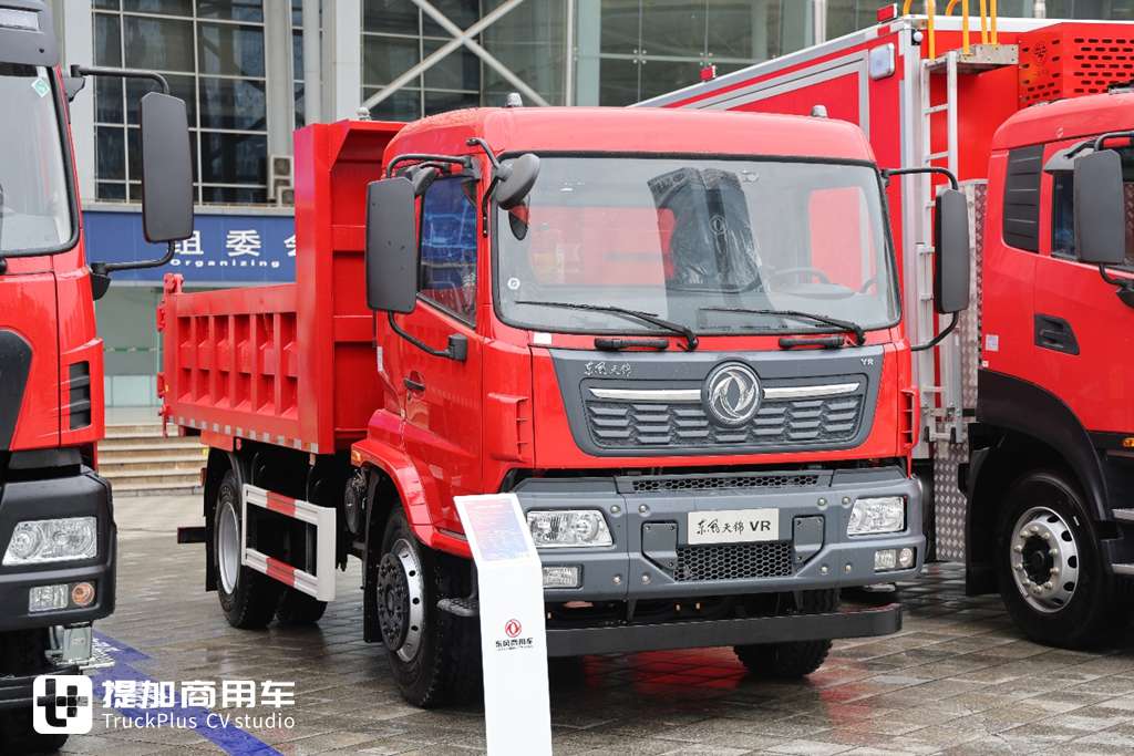 第六代车型即将来袭,东风商用车2025合作伙伴大会现场展车真多,都有哪些亮点配置? - 第38张 - 提加商用车网 第六代车型即将来袭,东风商用车2025合作伙伴大会现场展车真多,都有哪些亮点配置? - 第38张