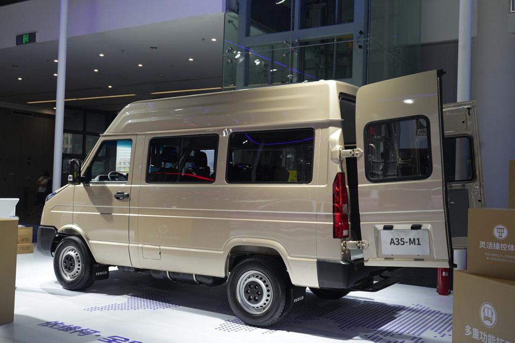 动力强、空间大,效率高!依维柯得意荣获“高效城配推荐VAN车”! - 第4张 - 提加商用车网 动力强、空间大,效率高!依维柯得意荣获“高效城配推荐VAN车”! - 第4张