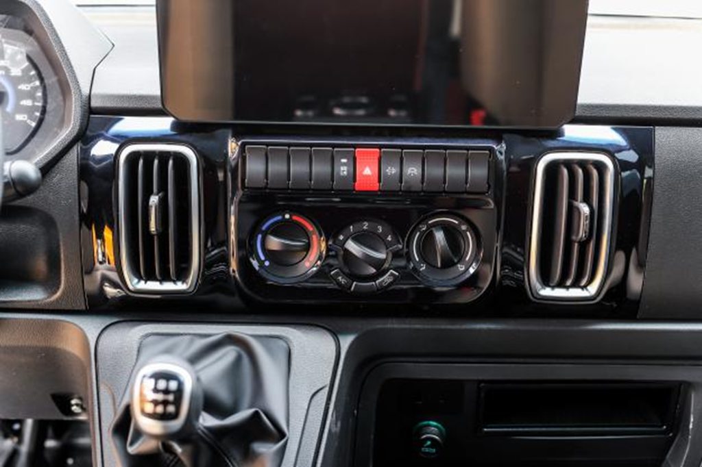 动力强、空间大,效率高!依维柯得意荣获“高效城配推荐VAN车”! - 第6张 - 提加商用车网 动力强、空间大,效率高!依维柯得意荣获“高效城配推荐VAN车”! - 第6张