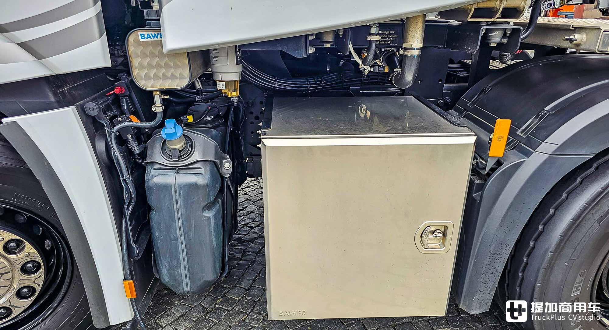 战斗力高达500吨!大件运输行业典范,这台奔驰Actros SLT大件牵引车配置不一般 - 第17张 - 提加商用车网 战斗力高达500吨!大件运输行业典范,这台奔驰Actros SLT大件牵引车配置不一般 - 第17张